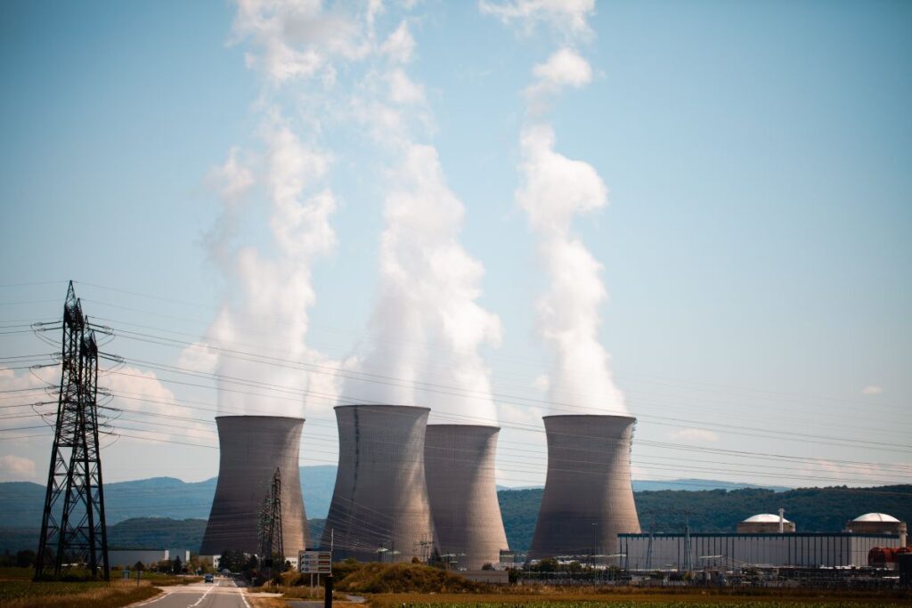 Global Energy Consumption Trends and Their Impact on Nuclear Capacity Planning - Certrec